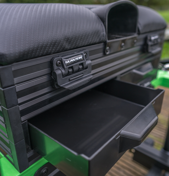 Photo of the MAVER reality EVO Seat box from drawer